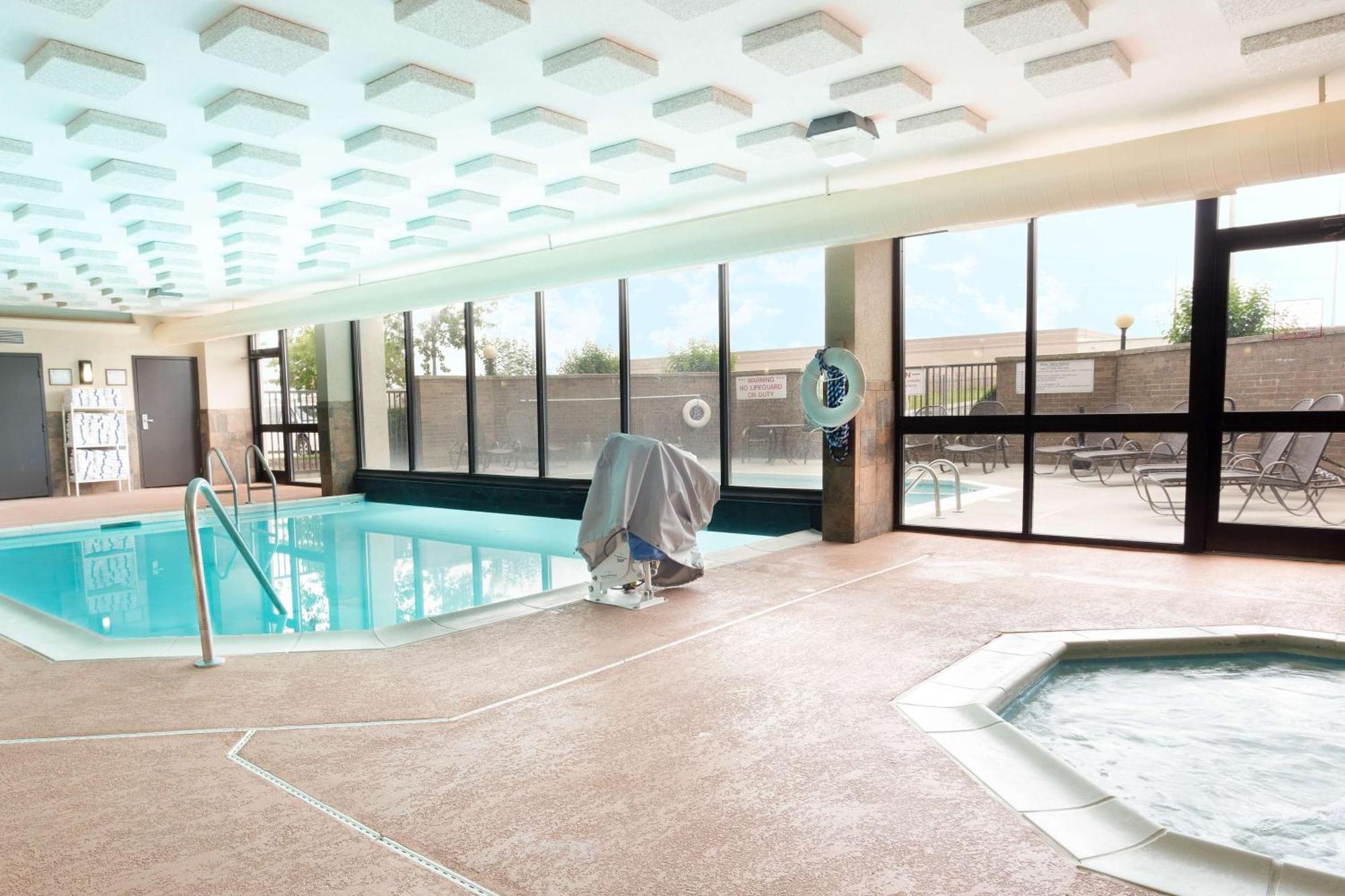 Drury Inn & Suites Atlanta Morrow Ngoại thất bức ảnh